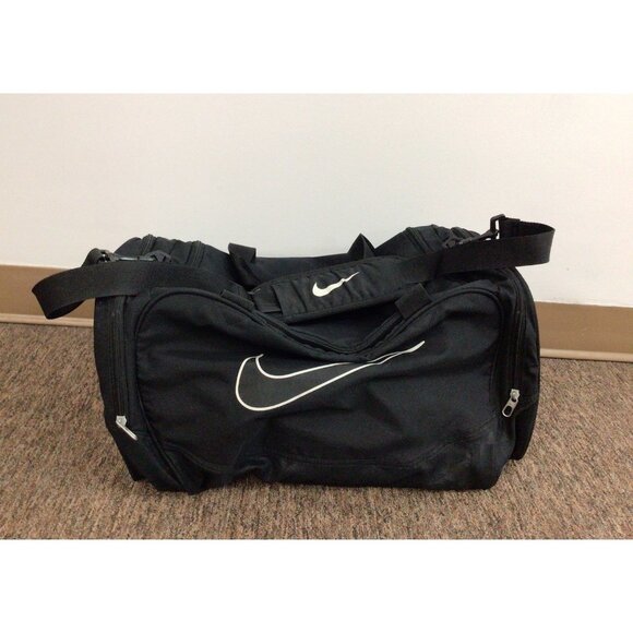 Nike Large Duffle Bag zip Top 24”